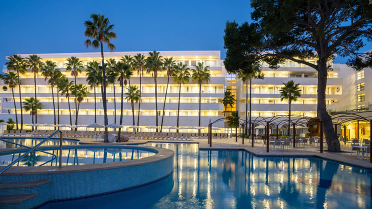 Iberostar Waves Cristina